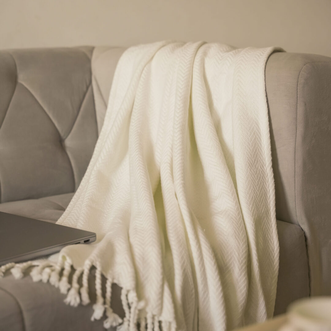 Cotton chevron throw blanket